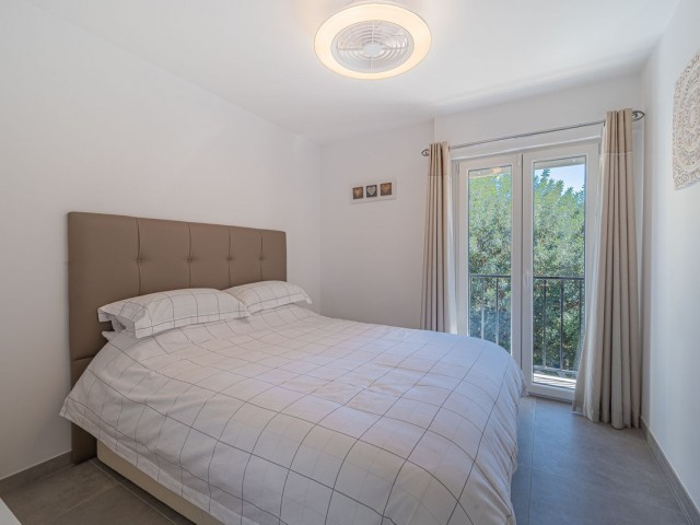 Maison mitoyenne avec 3 Chambres  à Los Boliches