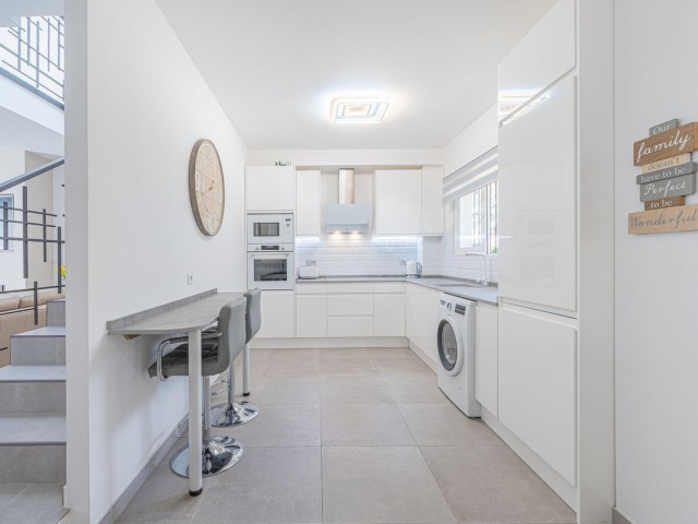 Maison mitoyenne avec 3 Chambres  à Los Boliches