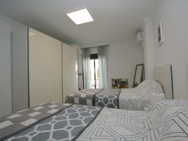 8 Soveroms Villa i Sierrezuela