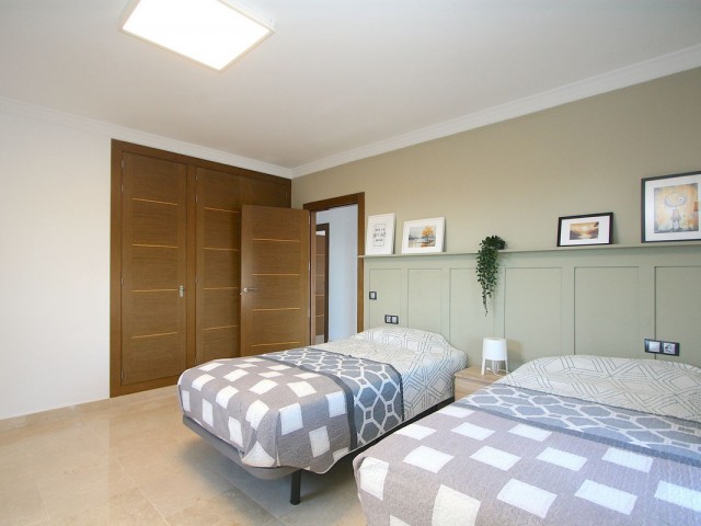 8 Soveroms Villa i Sierrezuela