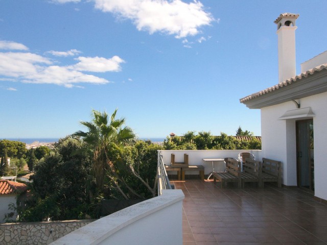 8 Soveroms Villa i Sierrezuela