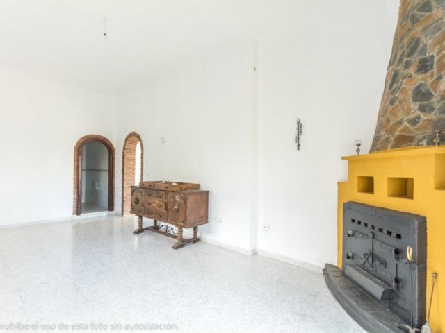 5 Bedrooms Villa in Mijas