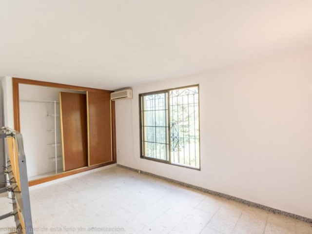 5 Bedrooms Villa in Mijas