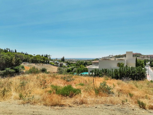  Grundstück in Nueva Andalucía