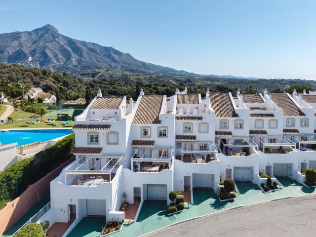 3 Schlafzimmer Reihenhaus in Nueva Andalucía