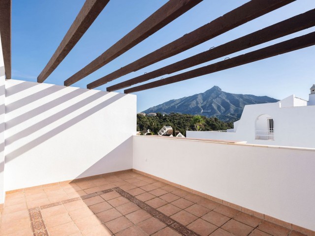 3 Soveroms Rekkehus i Nueva Andalucía