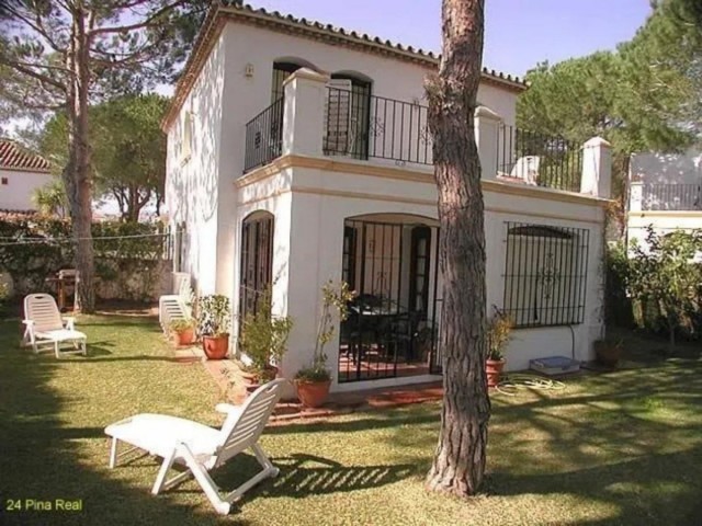 3 Schlafzimmer Villa in Estepona