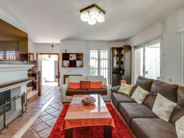 4 Soveroms Villa i La Duquesa