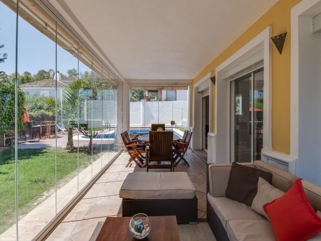 4 Soveroms Villa i La Duquesa