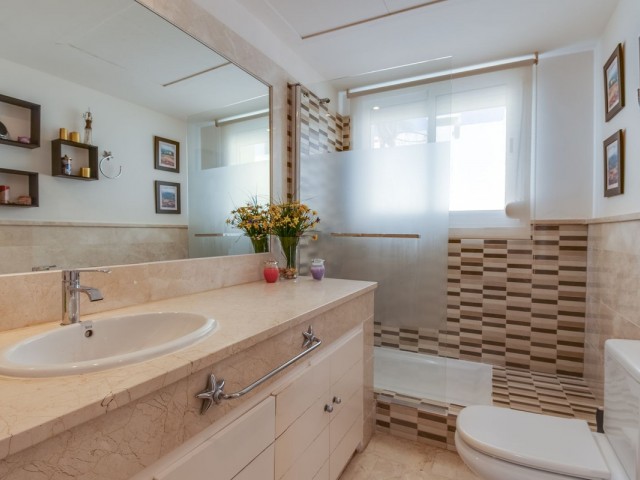 4 Soveroms Villa i La Duquesa