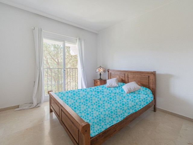 4 Bedrooms Townhouse in Benahavís