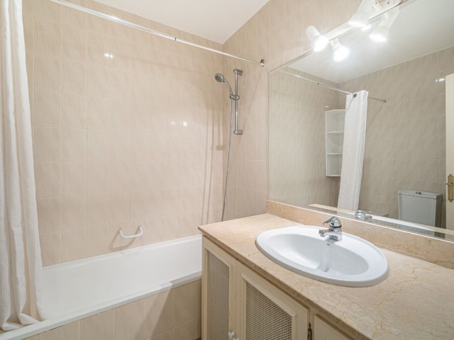 4 Bedrooms Townhouse in Benahavís