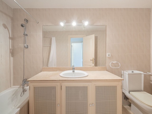 4 Bedrooms Townhouse in Benahavís
