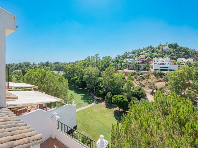 4 Bedrooms Townhouse in Benahavís