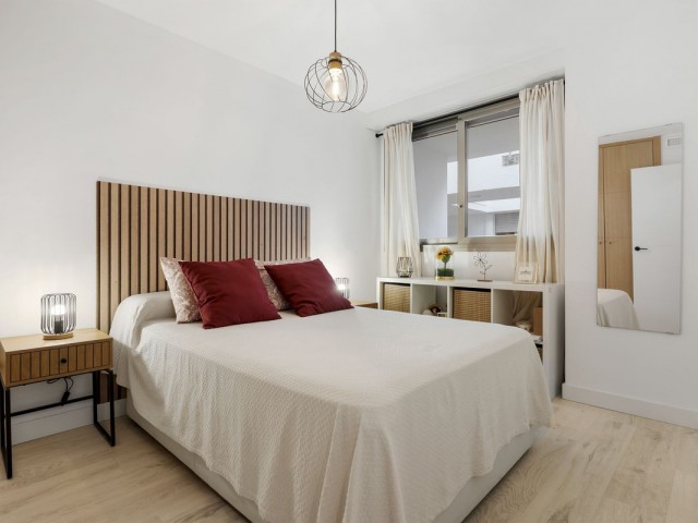 Apartamento con 3 Dormitorios  en La Cala de Mijas