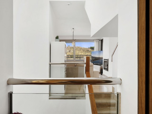 Apartamento con 3 Dormitorios  en La Cala de Mijas