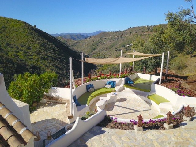 4 Bedrooms Villa in Canillas de Aceituno