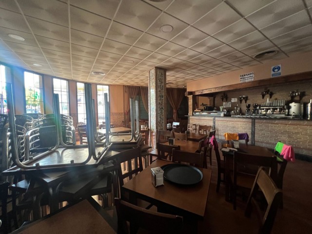 4 Schlafzimmer Villa in Estepona