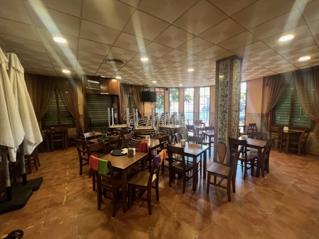 4 Schlafzimmer Villa in Estepona