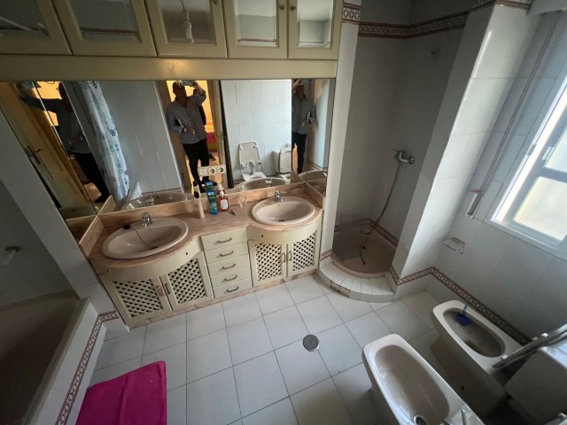 4 Schlafzimmer Villa in Estepona