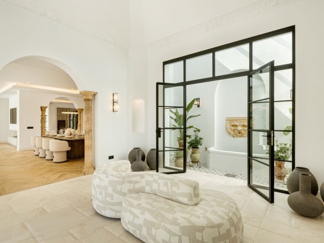 5 Sovrums Villa i Benahavís