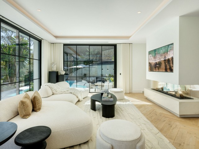 5 Sovrums Villa i Benahavís