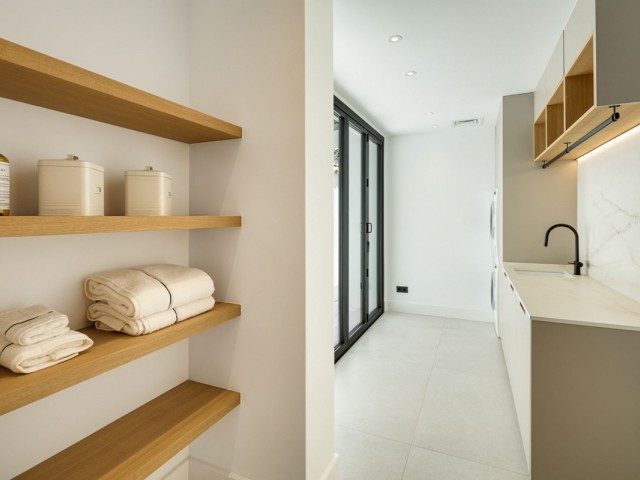 5 Sovrums Villa i Benahavís