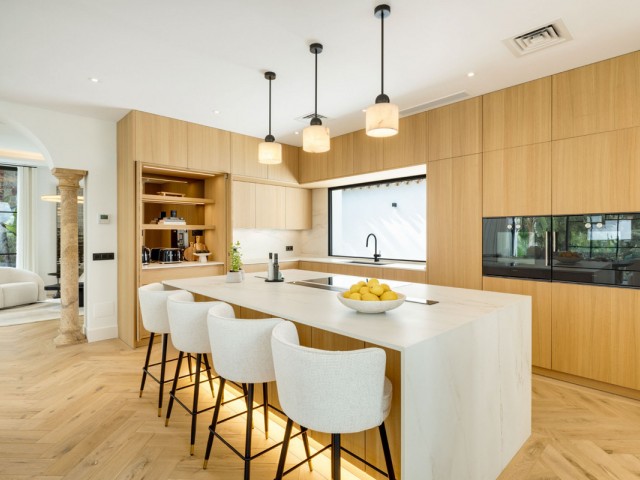 5 Makuuhuoneen Huvila Benahavís