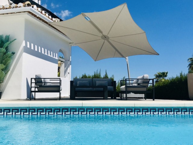 5 Schlafzimmer Villa in Elviria