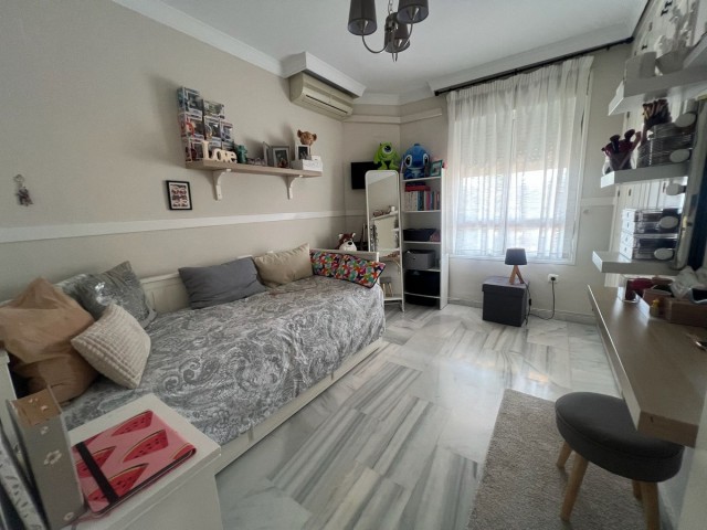 Appartement avec 3 Chambres  à Los Boliches