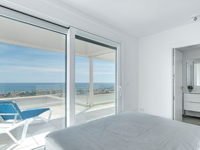 Penthouse in Casares Playa