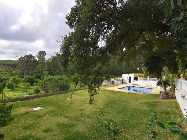 Villa con 8 Dormitorios  en Mijas