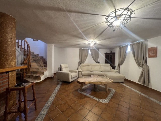 5 Bedrooms Villa in San Pedro de Alcántara