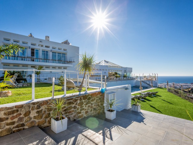 7 Sovrums Villa i Estepona