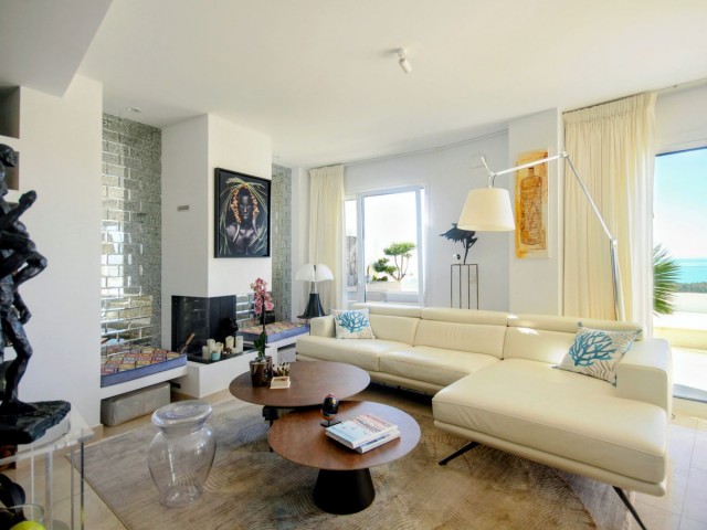 Penthouse in Altos de los Monteros