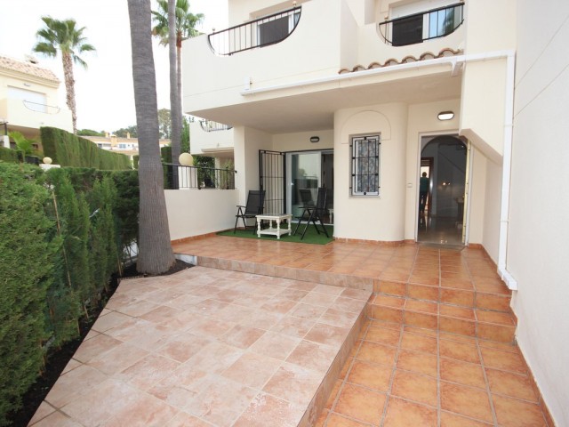 Adosado con 3 Dormitorios  en Costabella