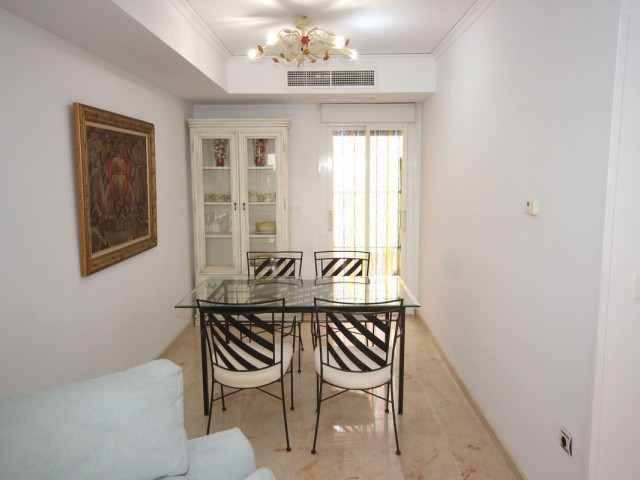 Adosado con 3 Dormitorios  en Costabella