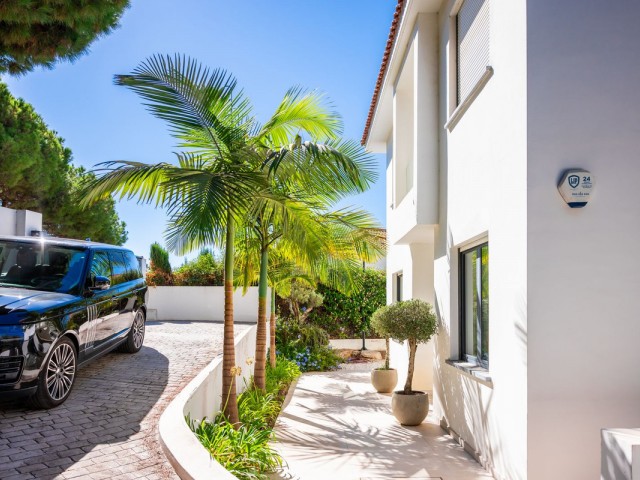 6 Bedrooms Villa in Artola