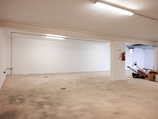 6 Bedrooms Villa in Artola