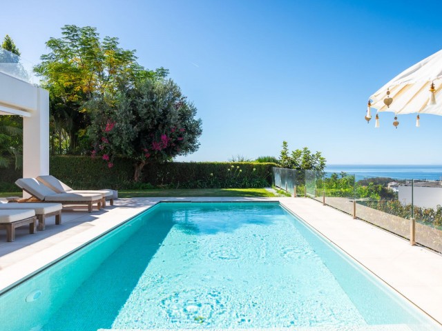 6 Bedrooms Villa in Artola