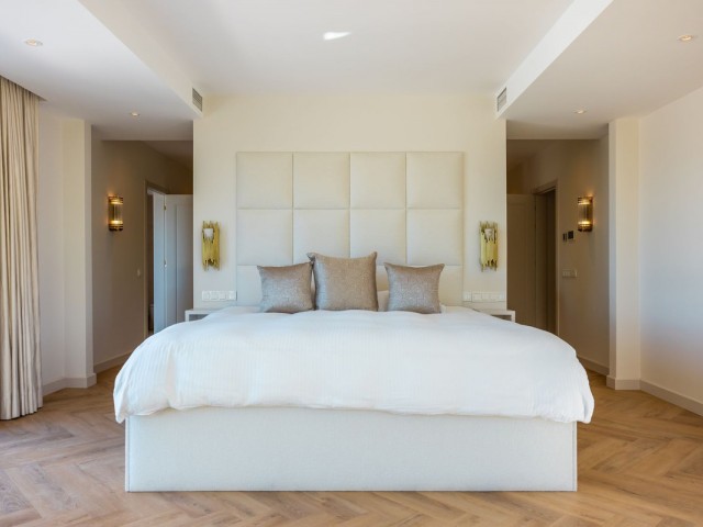 6 Bedrooms Villa in Artola