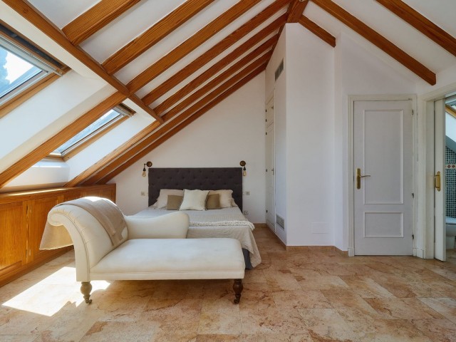 3 Bedrooms Townhouse in The Golden Mile