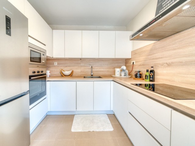 3 Bedrooms Townhouse in Estepona