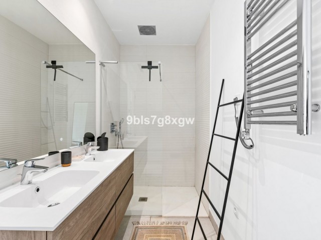 2 Soveroms Leilighet i Casares Playa