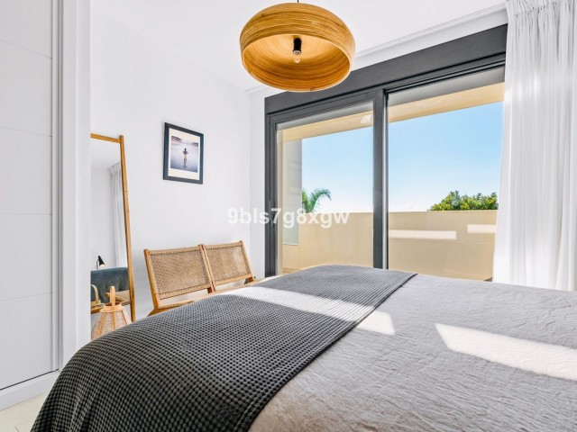 2 Soveroms Leilighet i Casares Playa