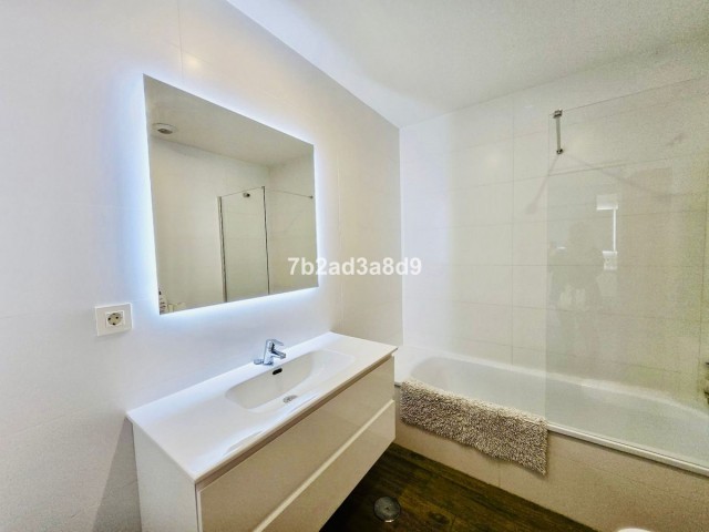 3 Bedrooms Apartment in Nueva Andalucía