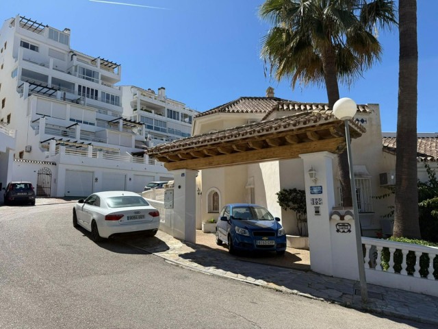 10 Bedrooms Villa in Mijas