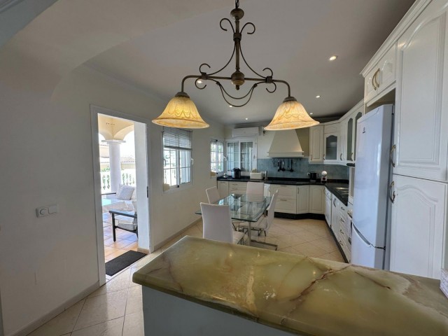 10 Bedrooms Villa in Mijas