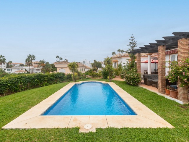 3 Bedrooms Villa in Mijas Costa