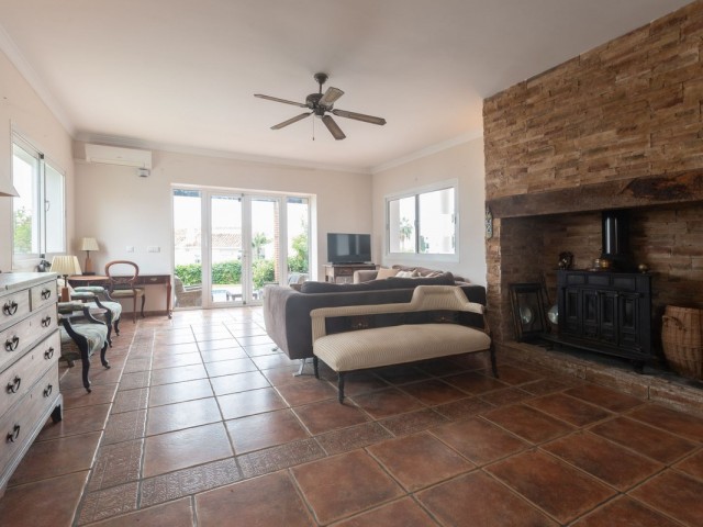 3 Bedrooms Villa in Mijas Costa